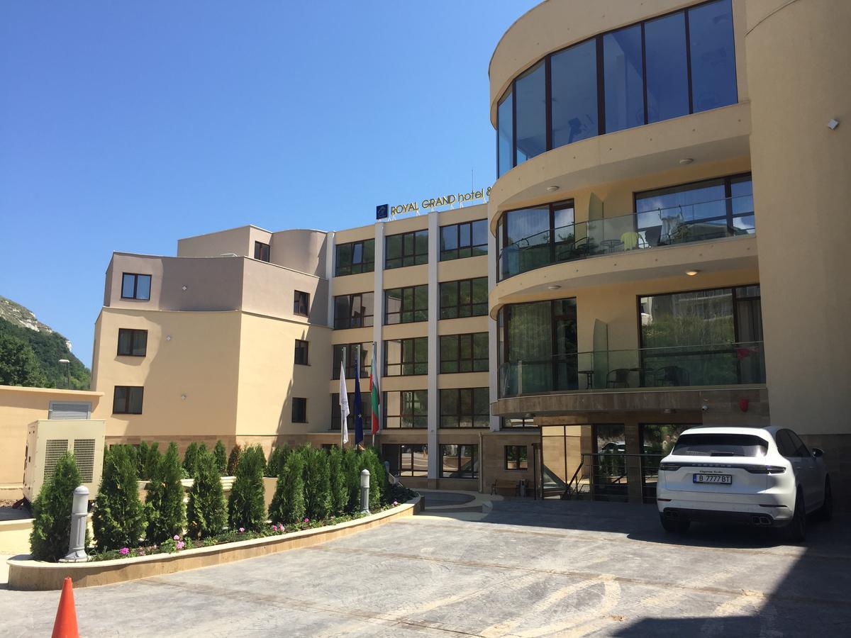 Royal Grand Hotel And Spa Kavarna Exterior photo